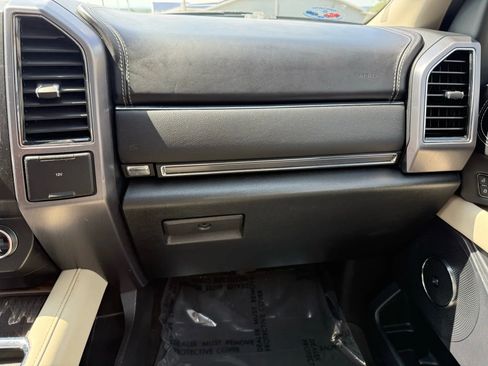 Used 2020 Ford Expedition Platinum image 33