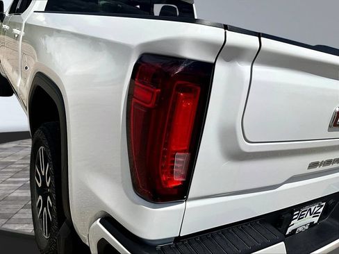 Used 2023 GMC Sierra 1500 AT4 w/ Technology Package AWD/4WD image 26