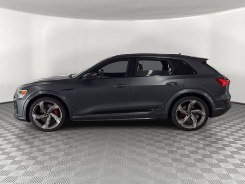 Certified 2024 Audi SQ8 e-tron Premium Plus w/ Black Optic Package AWD/4WD image 2