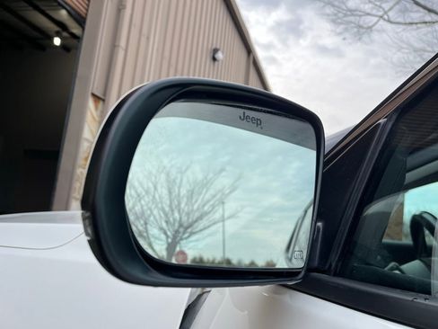 Used 2020 Jeep Compass Limited image 15