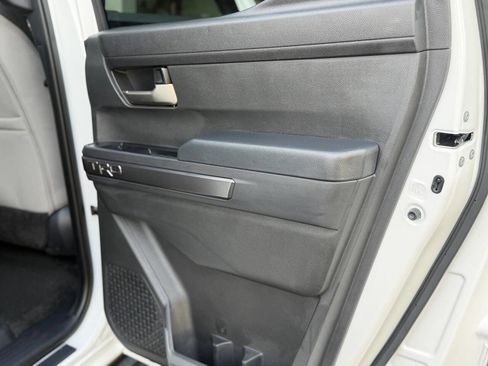 Used 2024 Toyota Tacoma TRD Off-Road w/ TRD Off Road Upgrade Package image 59