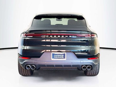 New 2026 Porsche Cayenne S image 10