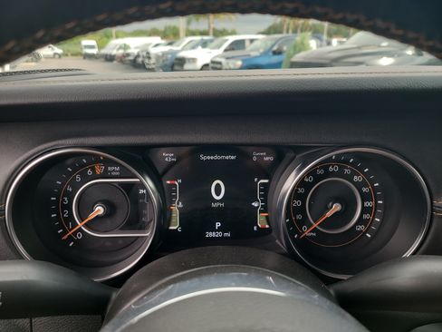 Used 2021 Jeep Gladiator Overland AWD/4WD image 30