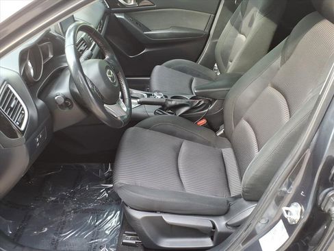 Used 2016 MAZDA MAZDA3 i Touring w/ Popular Equipment Package image 19