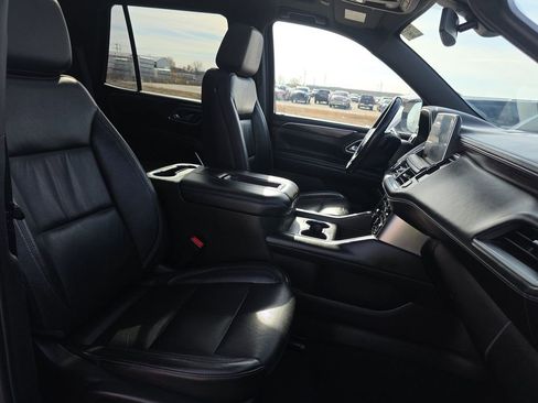 Used 2021 Chevrolet Tahoe Z71 w/ Z71 Signature Package image 14