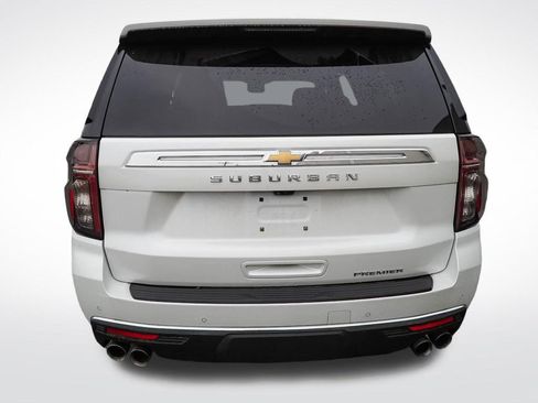 Certified 2023 Chevrolet Suburban Premier AWD/4WD image 6