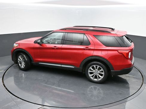 Used 2021 Ford Explorer XLT w/ Equipment Group 202A image 36