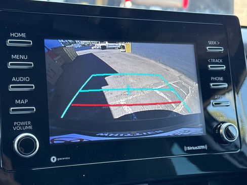 Certified 2022 Toyota Camry SE image 25