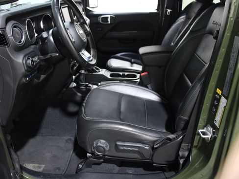 Used 2022 Jeep Wrangler Unlimited Sahara image 3