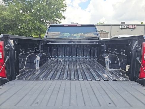 Used 2022 Chevrolet Silverado 1500 Custom AWD/4WD image 12