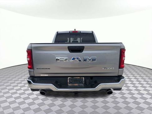 Used 2025 RAM 1500 4x4 Crew Cab image 4