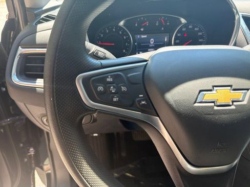 Used 2023 Chevrolet Equinox LT FWD image 19