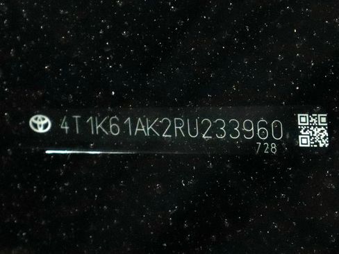 Used 2024 Toyota Camry XSE FWD image 32
