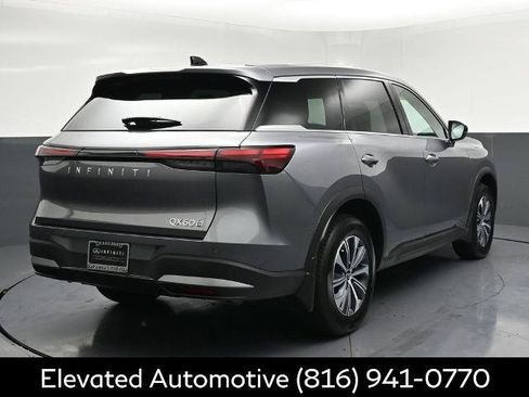 Certified 2026 INFINITI QX60 Pure w/ Cargo Package AWD/4WD image 4