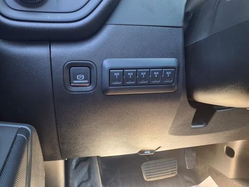 New 2025 GMC Sierra 2500 Pro w/ Snow Plow Prep/Camper Package image 14