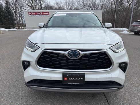 Certified 2021 Toyota Highlander Platinum image 4