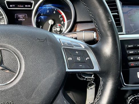 Used 2013 Mercedes-Benz ML 350 4MATIC image 24