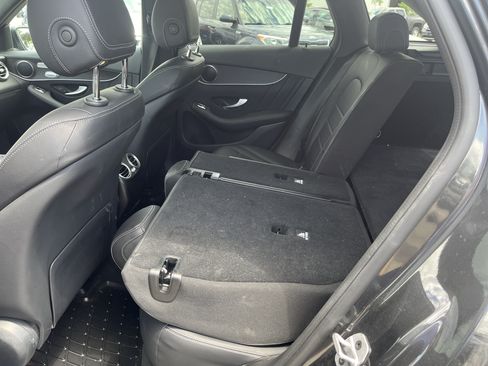 Used 2022 Mercedes-Benz GLC 300 4MATIC image 17