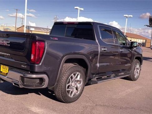 Used 2023 GMC Sierra 1500 SLT image 9
