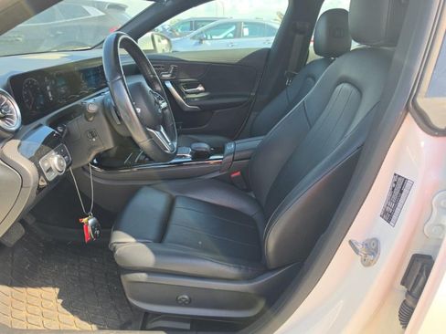 Used 2022 Mercedes-Benz CLA 250 4MATIC w/ Premium Package image 4