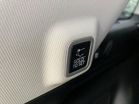 Used 2022 Jeep Grand Cherokee Limited 4xe image 24