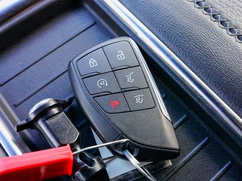 Used 2022 GMC Yukon XL Denali w/ Denali Ultimate Package image 29