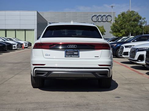 Certified 2022 Audi Q8 Premium Plus w/ Premium Plus Package image 7