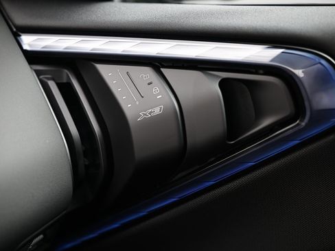 Used 2025 BMW X3 xDrive30i w/ M Sport Package image 40