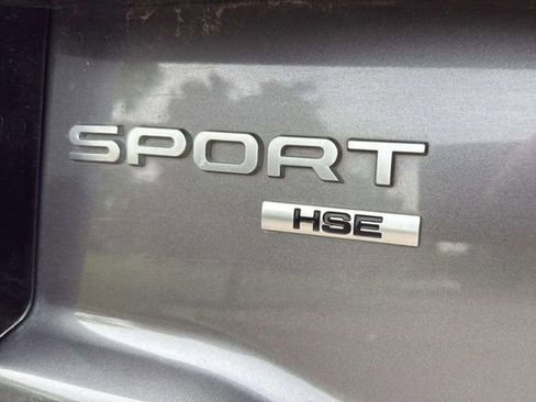 Used 2017 Land Rover Discovery Sport HSE image 19