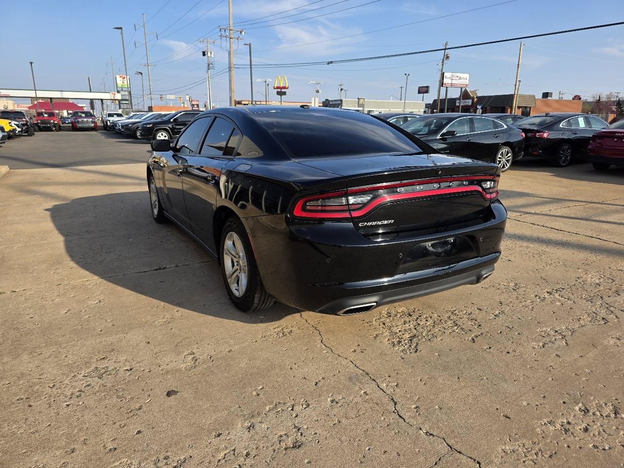 Used 2022 Dodge Charger SXT w/ Leather Interior Group RWD image 6