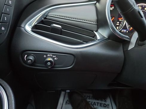 New 2025 Chevrolet Malibu LT w/ Midnight Edition image 22