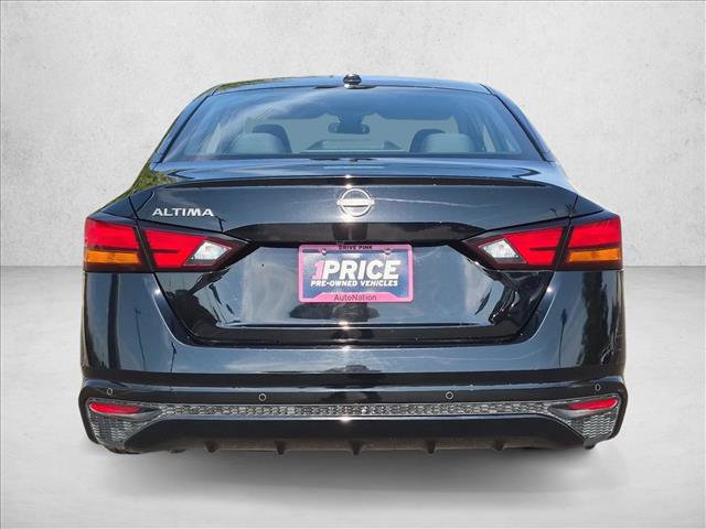 Used 2025 Nissan Altima 2.5 SV FWD image 7
