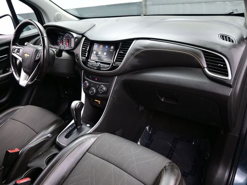 Used 2022 Chevrolet Trax LT w/ Driver Confidence Package AWD/4WD image 14
