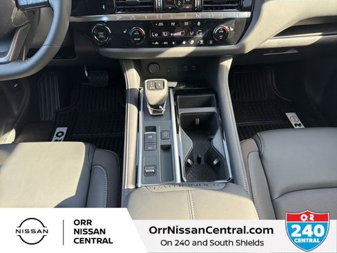 New 2026 Nissan Pathfinder SL FWD image 27