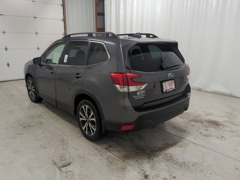 Used 2023 Subaru Forester Limited image 2