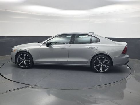 Used 2024 Volvo S60 B5 Core w/ Climate Package FWD image 11