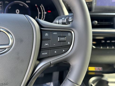 New 2026 Lexus UX 300h FWD image 20