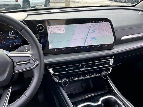 New 2026 Chevrolet Traverse LT w/ Driver Confidence Package image 7