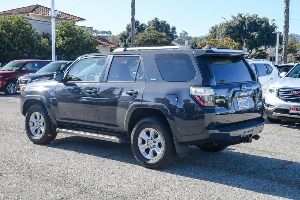 Used 2024 Toyota 4Runner SR5 Premium w/ Moonroof Package RWD image 7