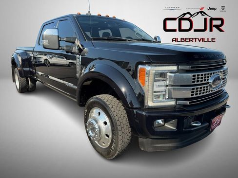 Used 2019 Ford F450 Platinum w/ Platinum Ultimate Package AWD/4WD image 1
