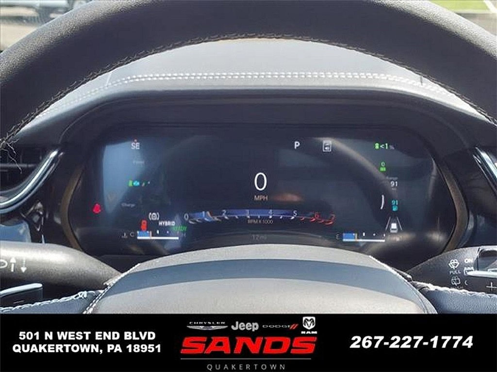 New 2023 Jeep Grand Cherokee Overland w/ Luxury Tech Group IV AWD/4WD image 15