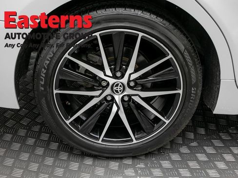 Used 2024 Toyota Camry SE w/ Cold Weather Package FWD image 29