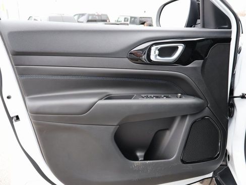 New 2026 Jeep Compass Latitude AWD/4WD image 20