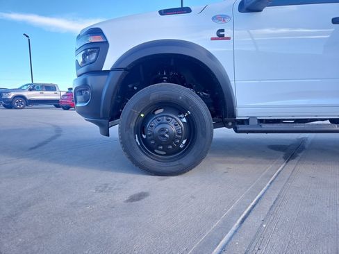 New 2026 RAM 5500 Tradesman AWD/4WD image 23