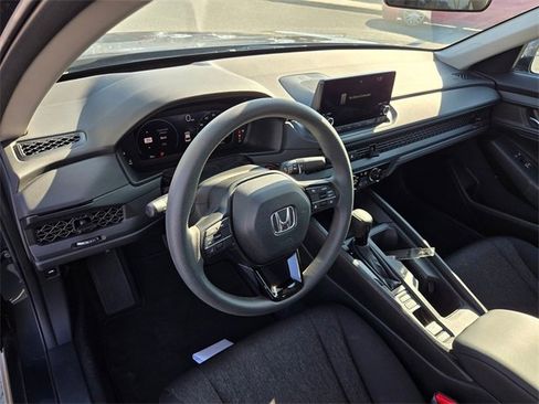 Used 2023 Honda Accord LX image 9