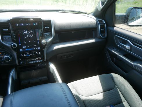 Used 2023 RAM 1500 Big Horn AWD/4WD image 11