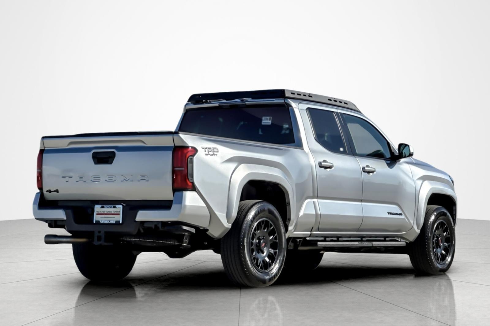 Certified 2025 Toyota Tacoma TRD Sport AWD/4WD image 5
