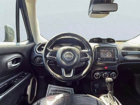 Used 2017 Jeep Renegade Trailhawk image 10