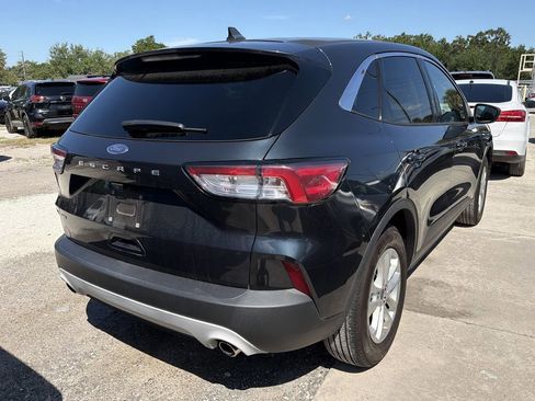 Used 2022 Ford Escape SE w/ Convenience Package FWD image 10