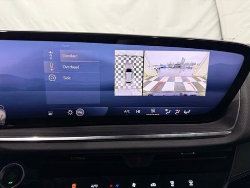 Used 2025 Buick Envision Preferred image 32